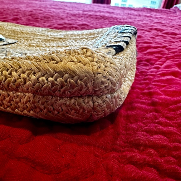 Coach Hamptons Python Straw Wristlet - Picture 4 of 12